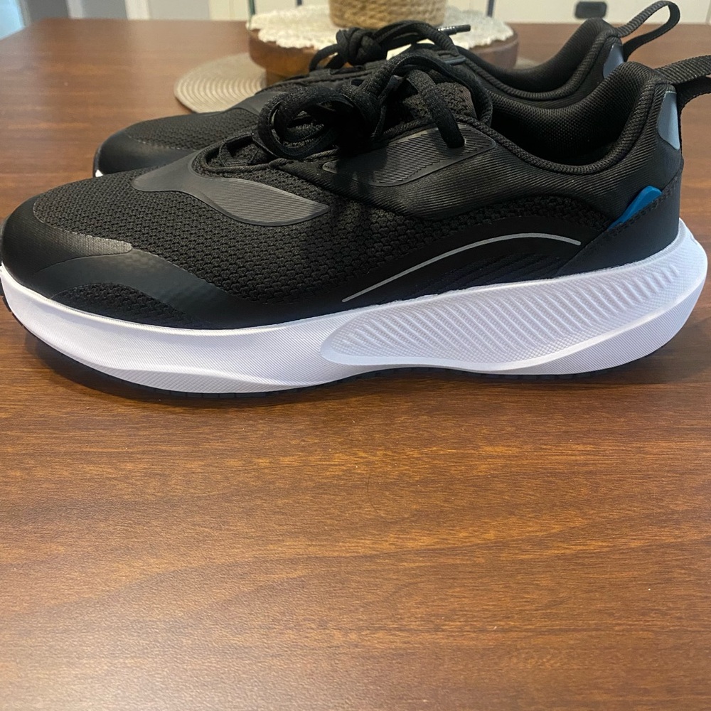 Vessi Tidal Sneakers Black/White Womans Wayerproof - Picture 2 of 7
